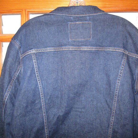 Standard Levi's Jean Jackets Men's Sizes Medium or Large - Picture 4 of 5